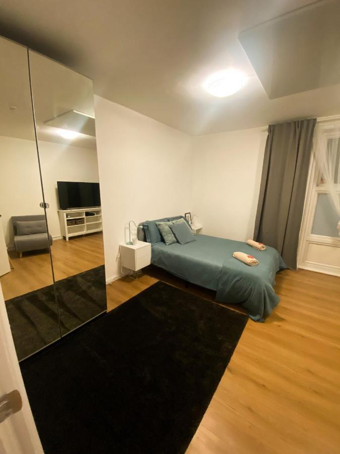 Lovely One Bedroom Flat In The Heart Of Londra Esterno foto